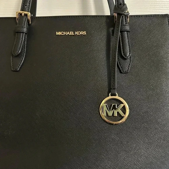 NWOT Michael Kors Gilly Large Black Saffiano Leather Tote (see description) - Picture 4 of 7